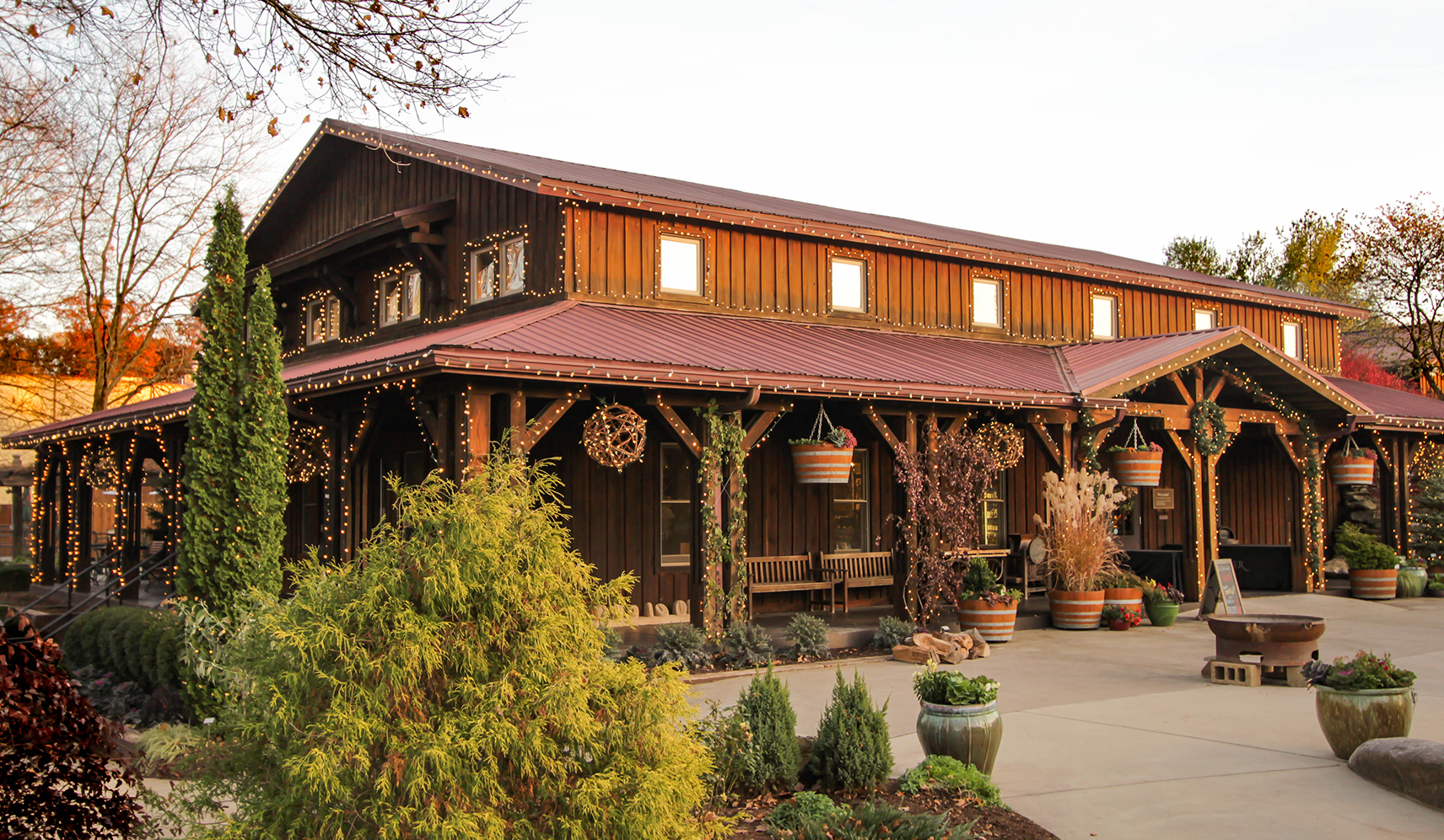Oliver Winery Main Tasting Room exterior during the holidays