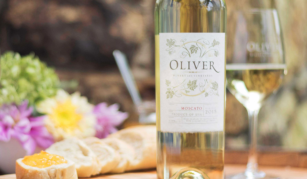 Oliver Winery Moscato Wine