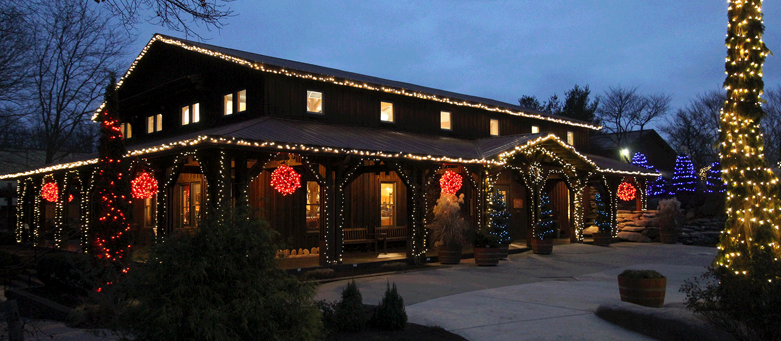 The Oliver Winery tasting room is dressed in its holiday best.