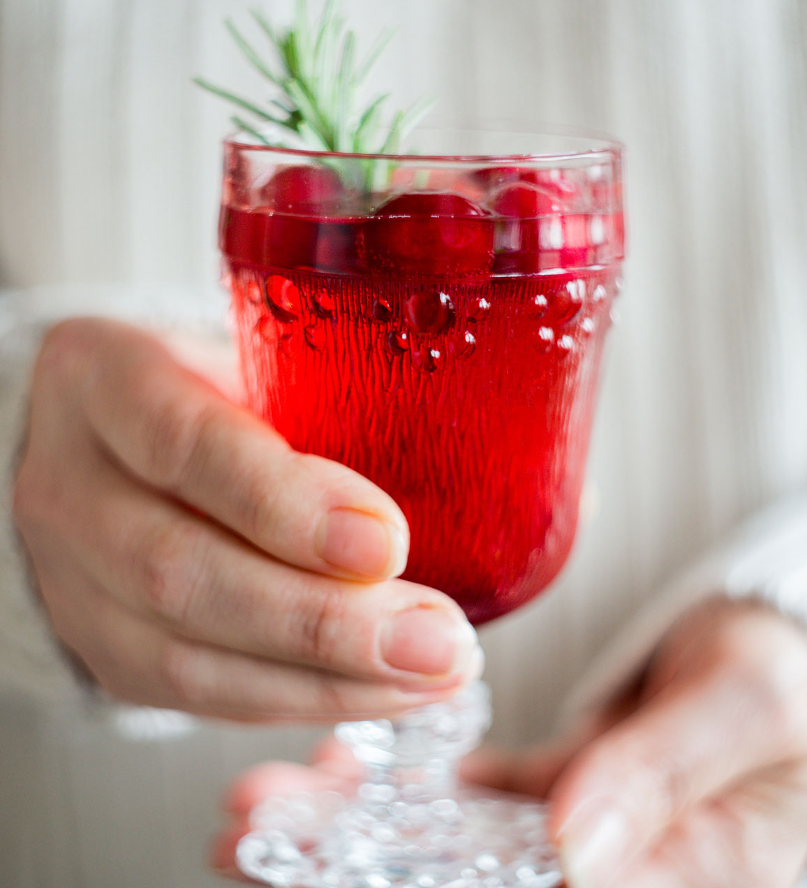 St. Nick's Crush - White Zinfandel Wine Cocktail Recipe