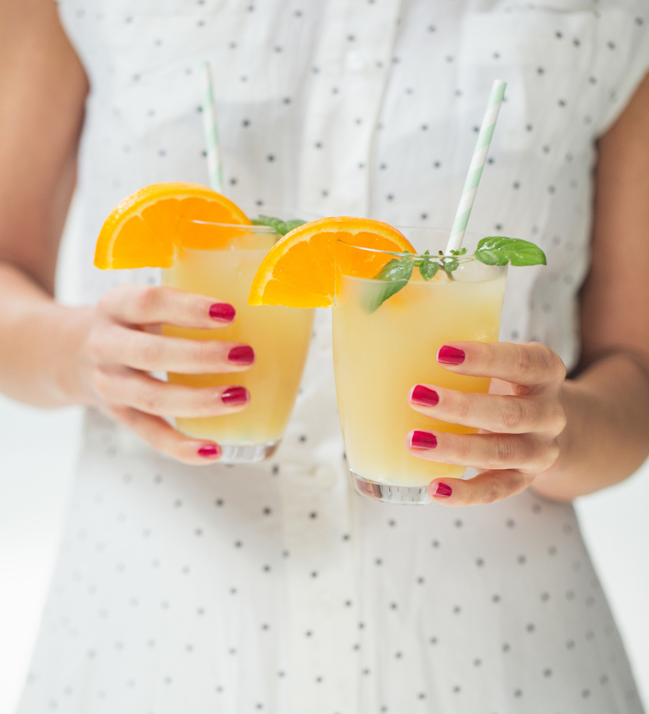 Moscato Momi Cocktail Recipe