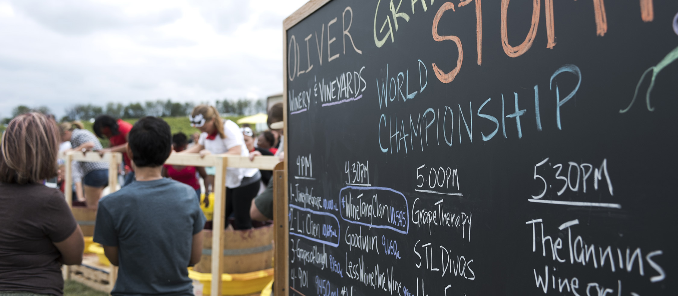 Teams of four will compete to produce the most juice during this year’s Cork & Fork at Creekbend Vineyard. Recruit a crew of 4, and you could be the 2017 Oliver Winery Grape Stomp World Champions! Champions win a hot air balloon evening flight with Bill O