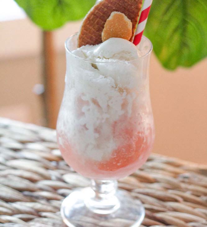 Oliver Cherry Cobbler wine cocktail